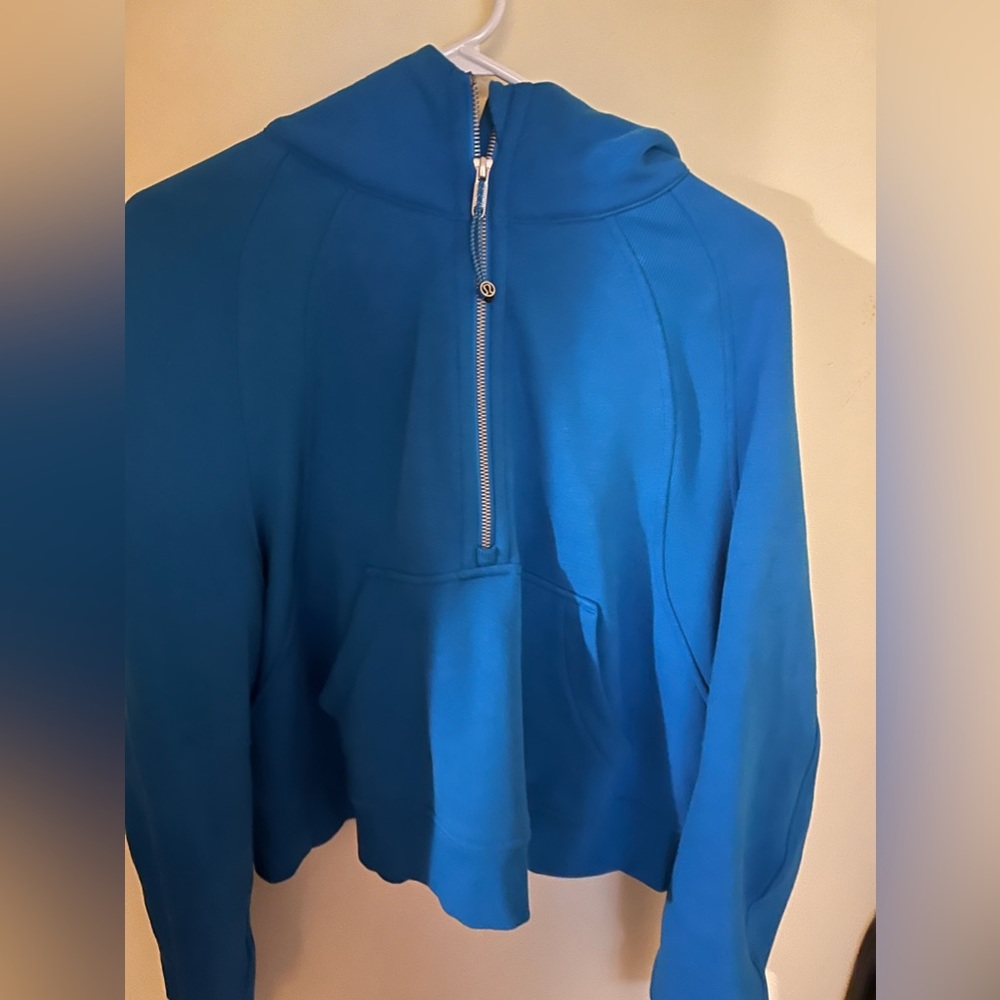 Lululemon poolside blue 1/2 zip Scuba